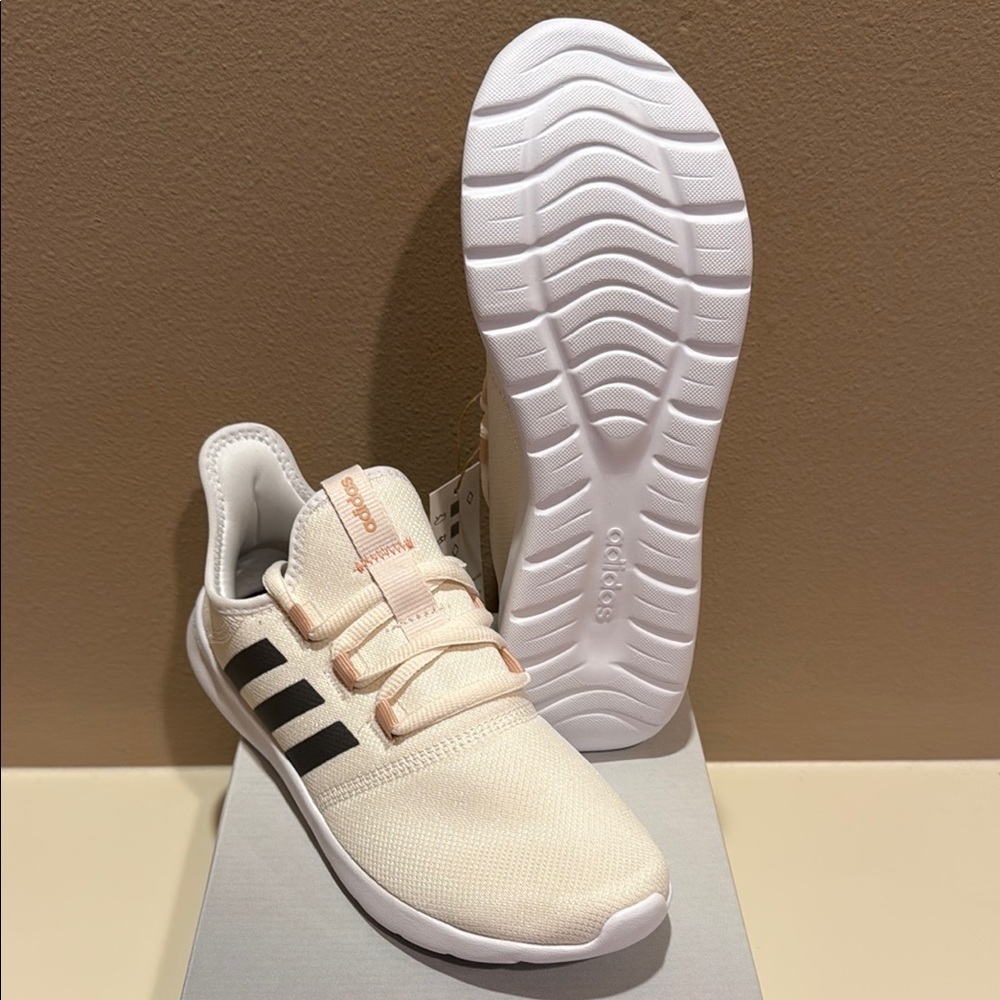Adidas Cloudfoam Pure 2.0 Women’s Size 7.5 Running Shoes Cream w/Grey H00948-Z24